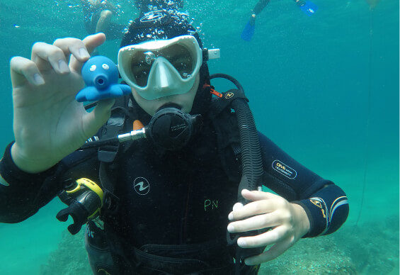 Discover scuba diving en la playa de Calella de Palafrugell